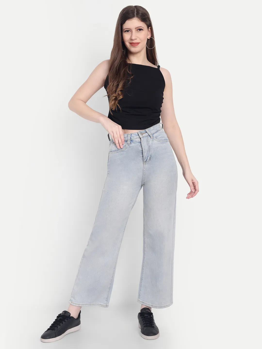 ecomm female shoot